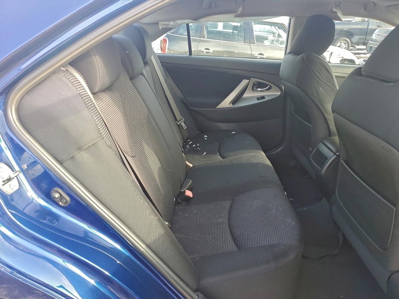 2011 TOYOTA CAMRY