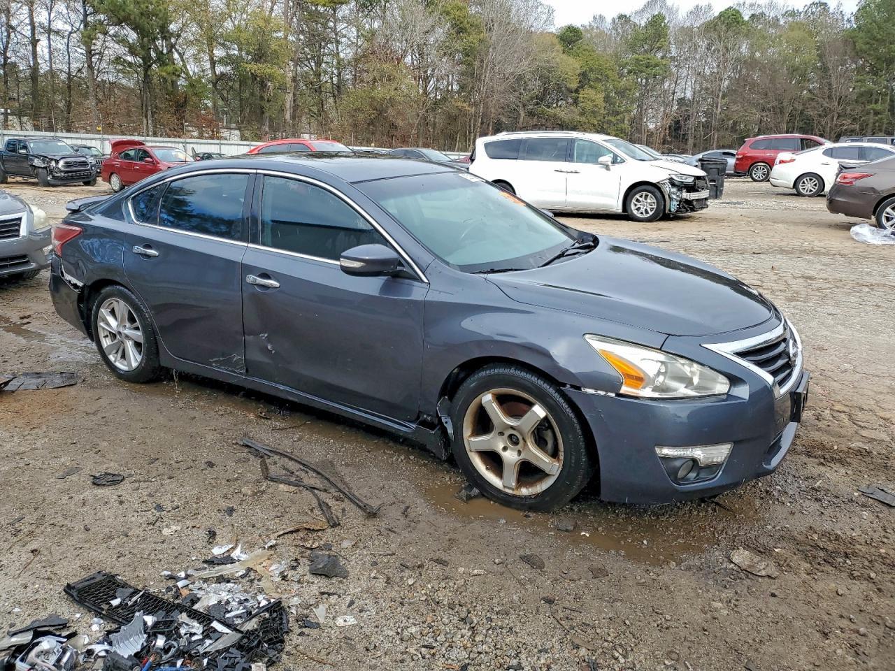 2013 NISSAN ALTIMA