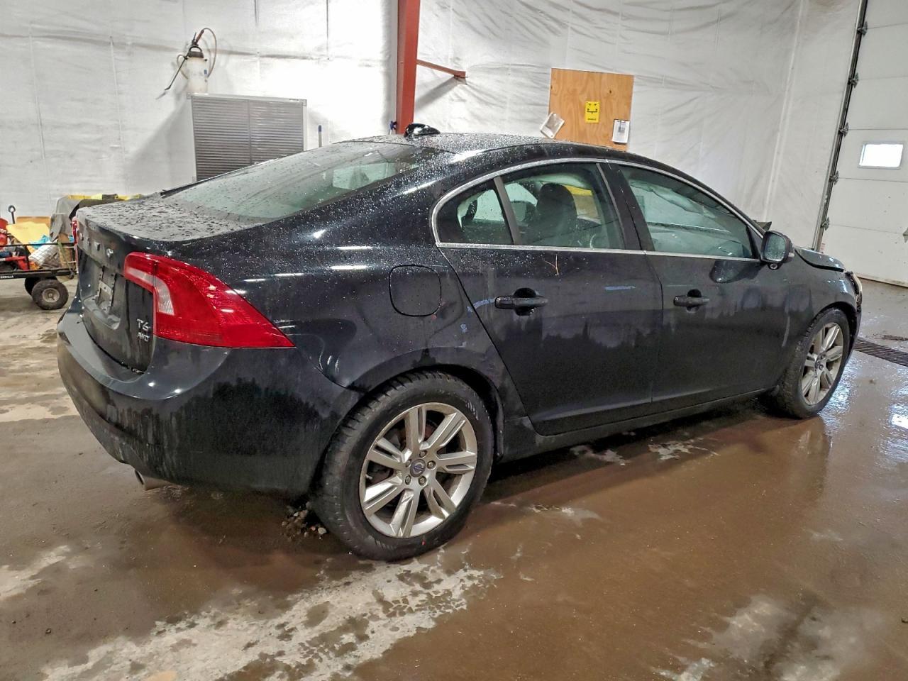 2013 VOLVO S60
