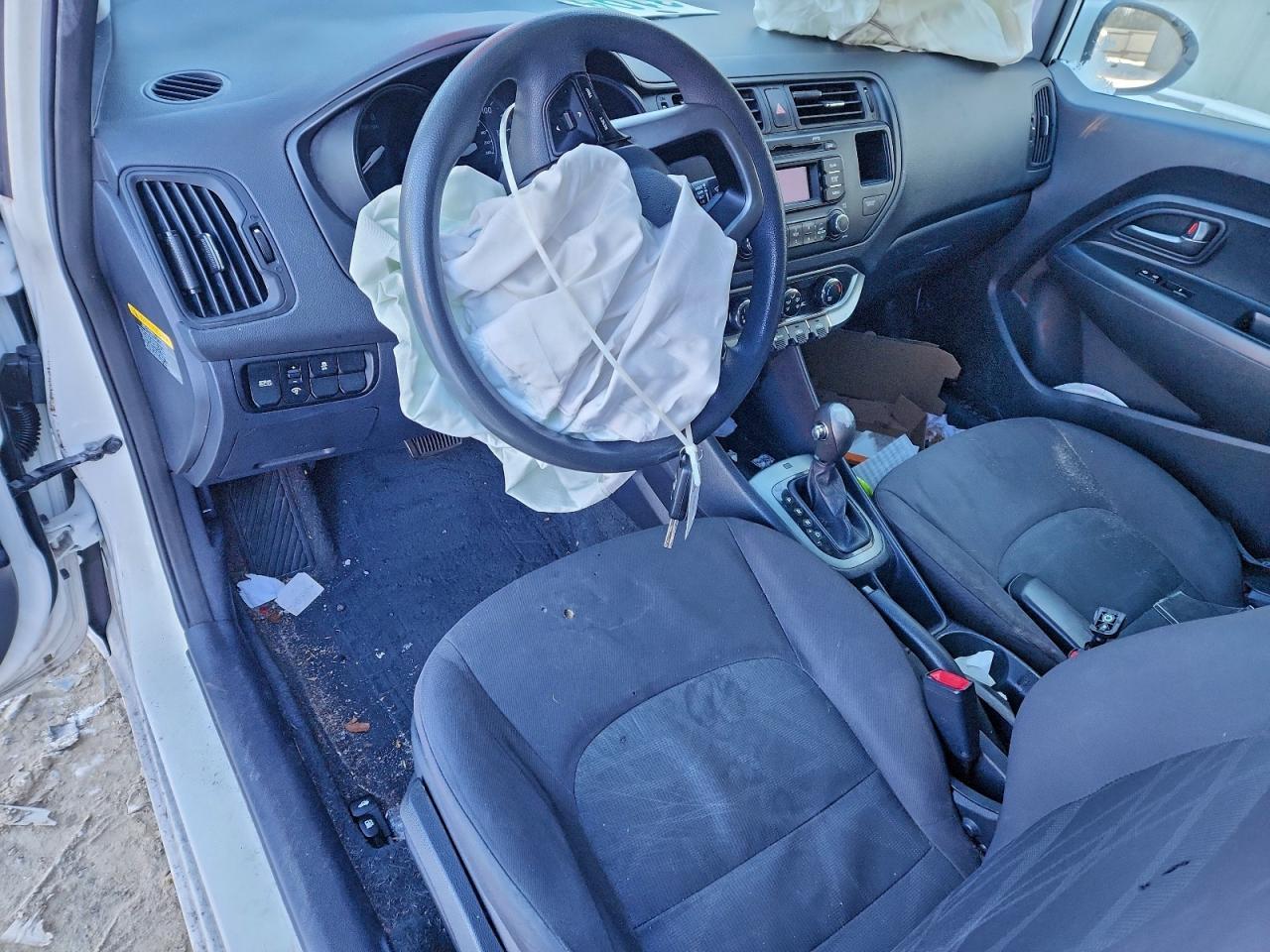 2013 KIA RIO