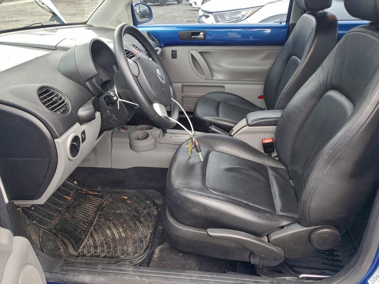 2004 VOLKSWAGEN Beetle