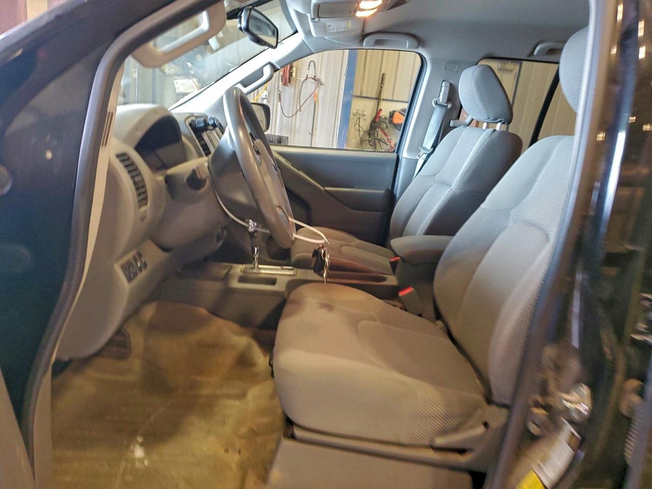 2016 NISSAN Frontier