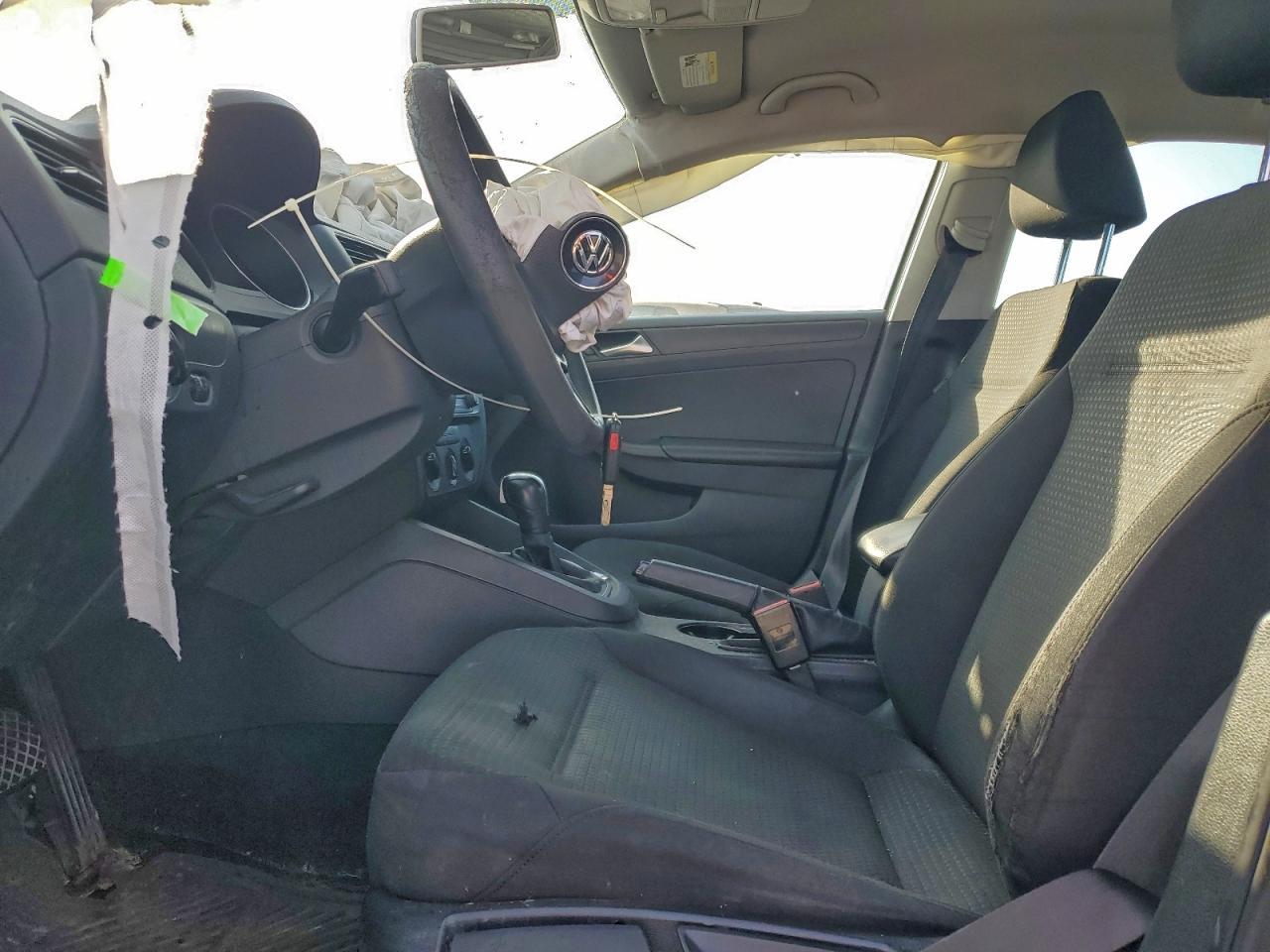 2016 VOLKSWAGEN JETTA