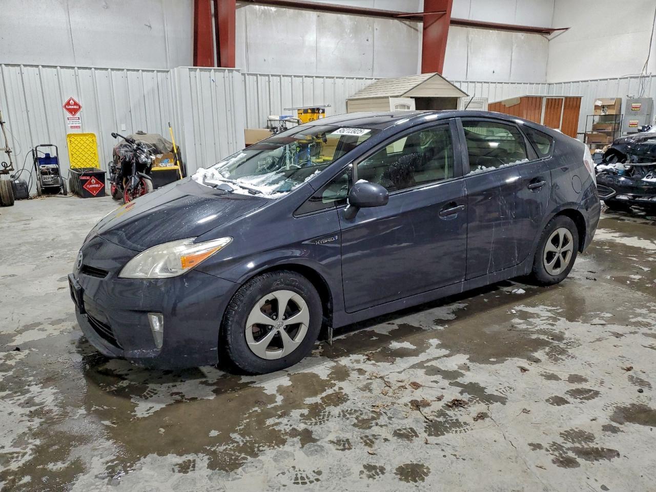 2015 TOYOTA PRIUS
