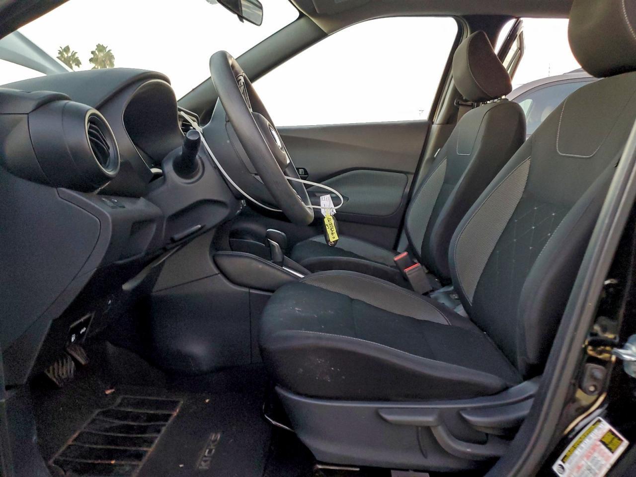 2019 NISSAN KICKS