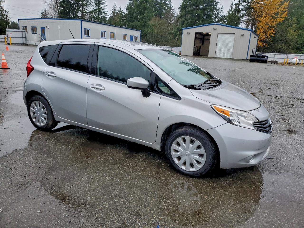 2016 NISSAN Versa Note