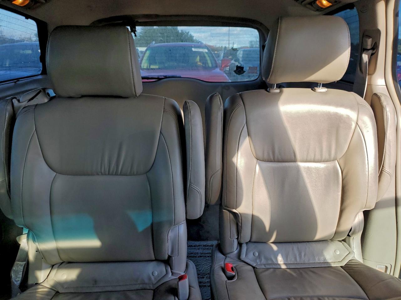 2008 TOYOTA SIENNA