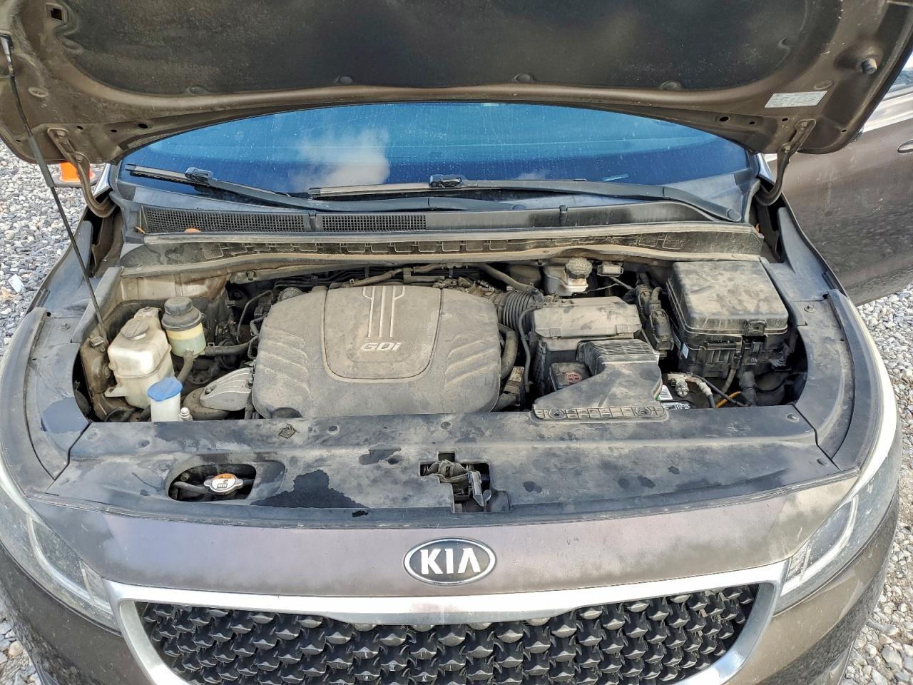 2016 KIA SEDONA