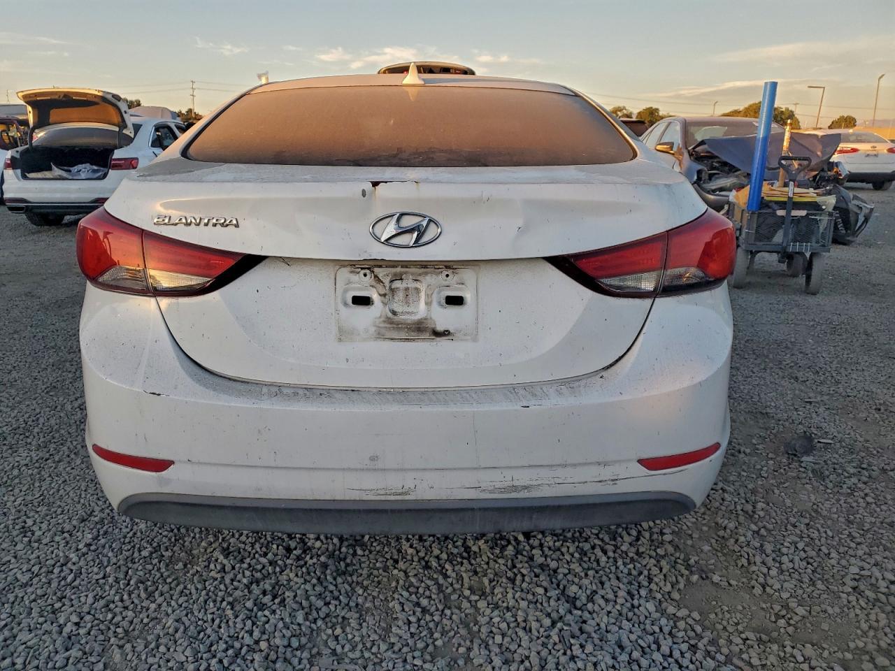2015 HYUNDAI ELANTRA