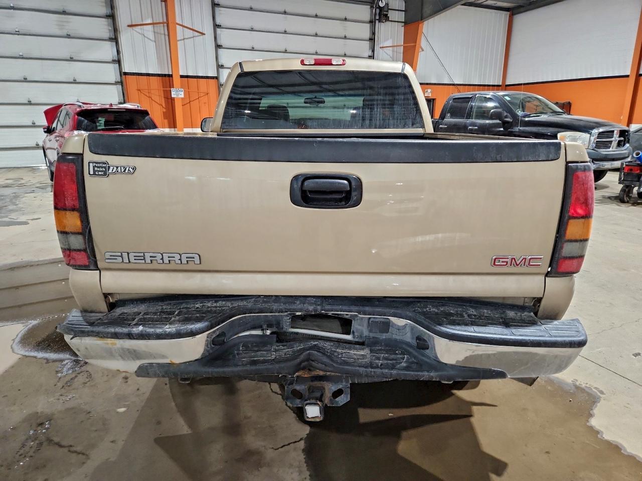 2005 GMC Sierra