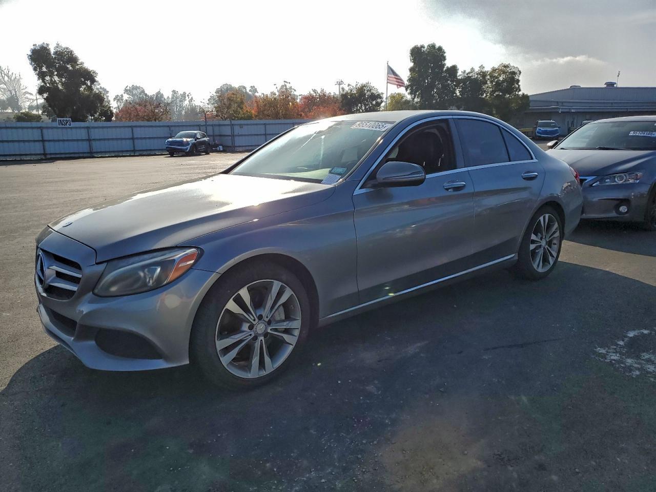 2016 MERCEDES-BENZ C-CLASS