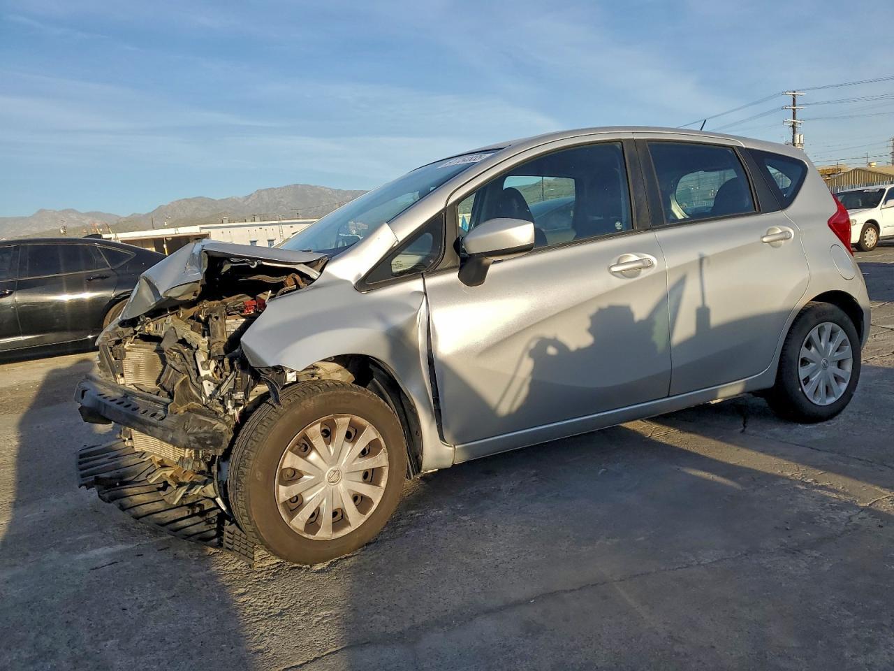 2016 NISSAN Versa Note