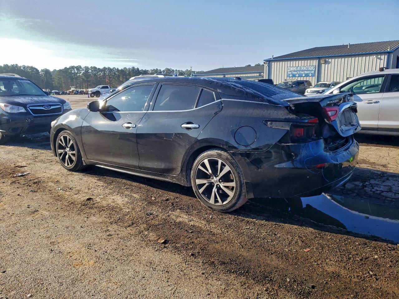 2017 NISSAN Maxima
