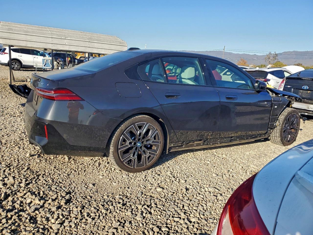 2024 BMW i5