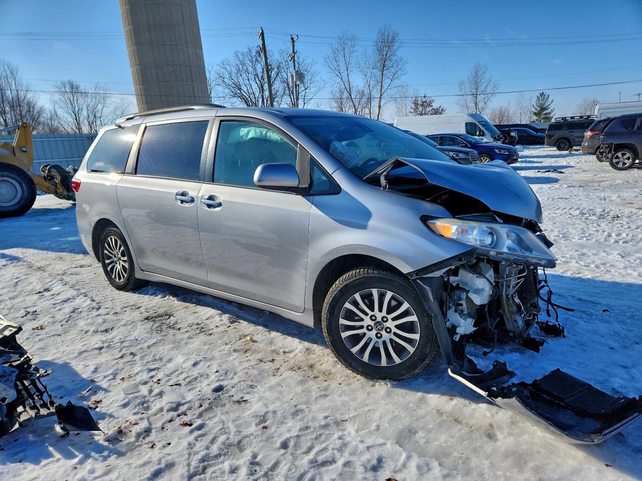 2018 TOYOTA SIENNA