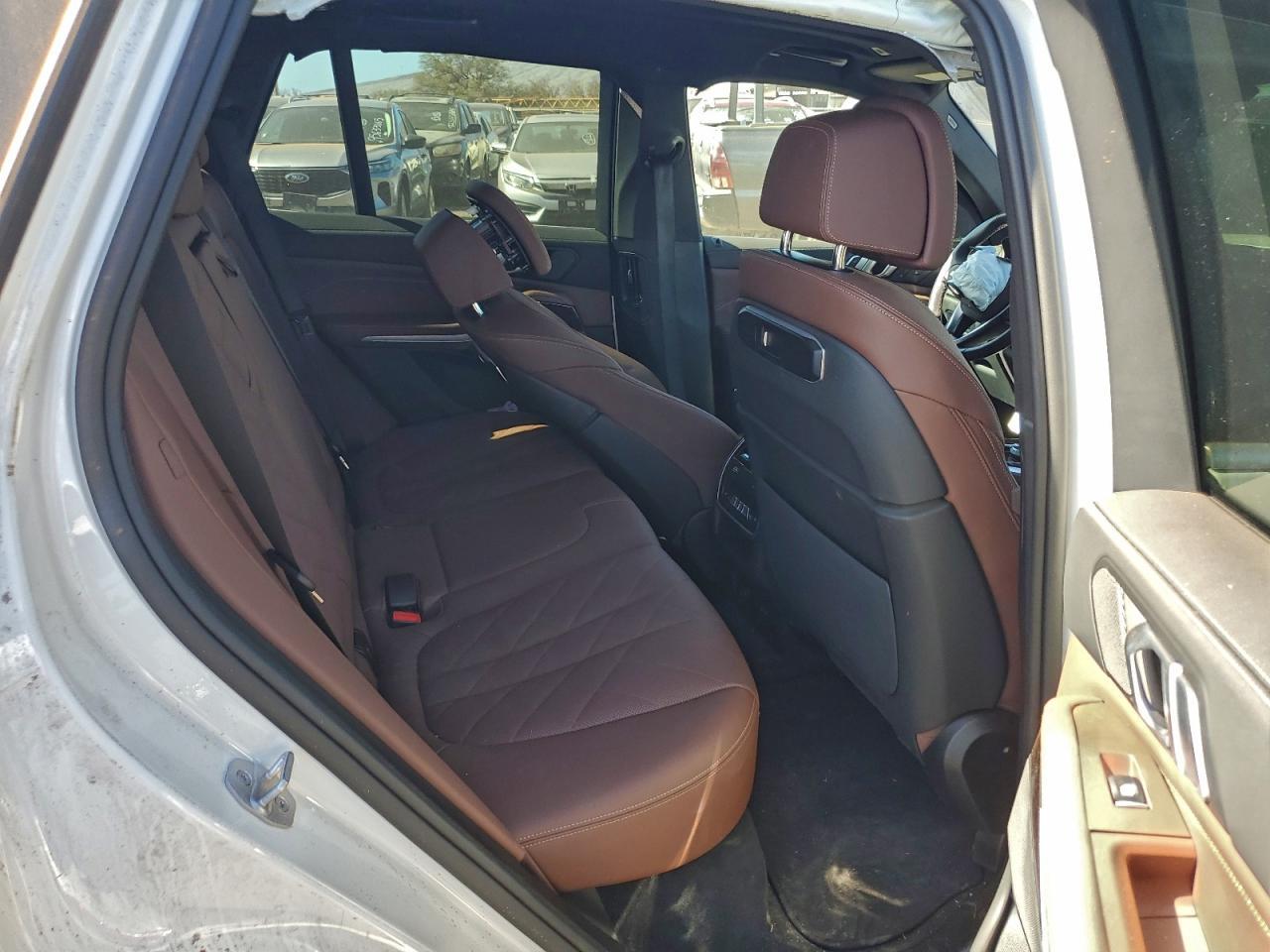 2025 BMW X5