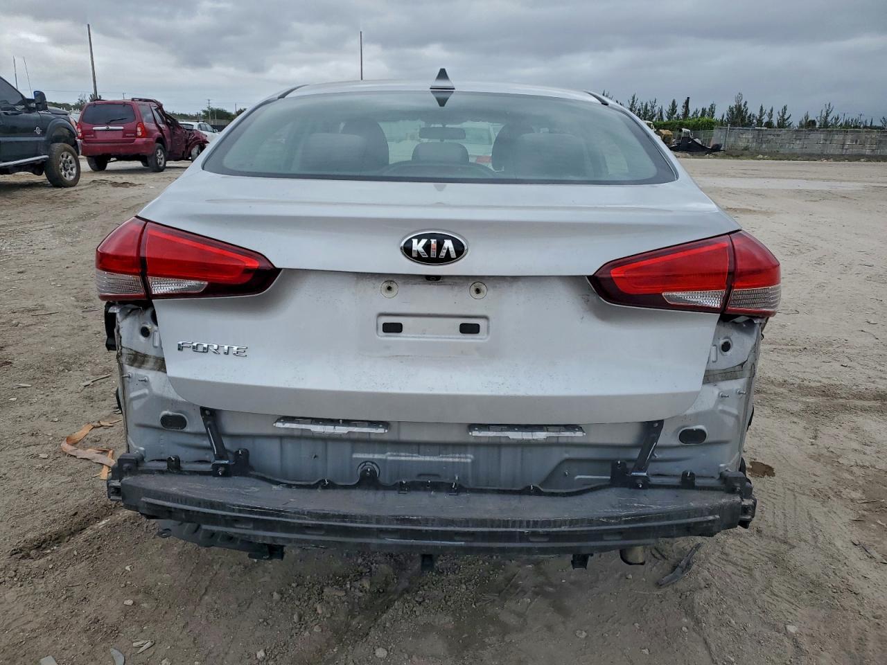 2018 KIA FORTE