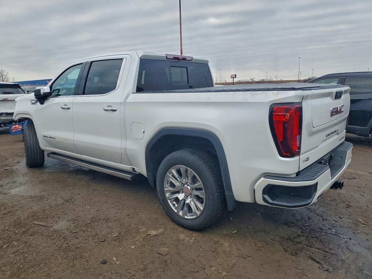 2023 GMC Sierra