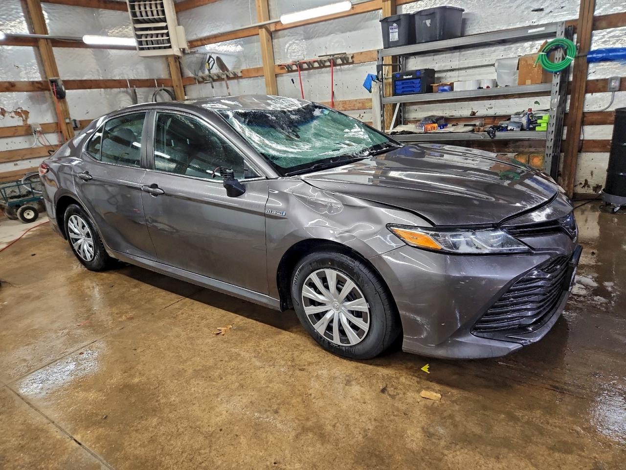 2018 TOYOTA CAMRY