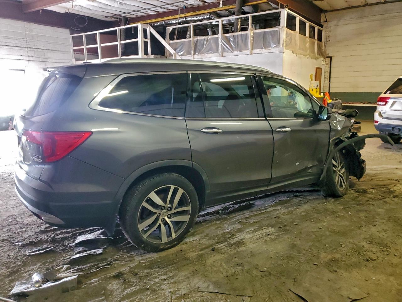 2017 HONDA PILOT