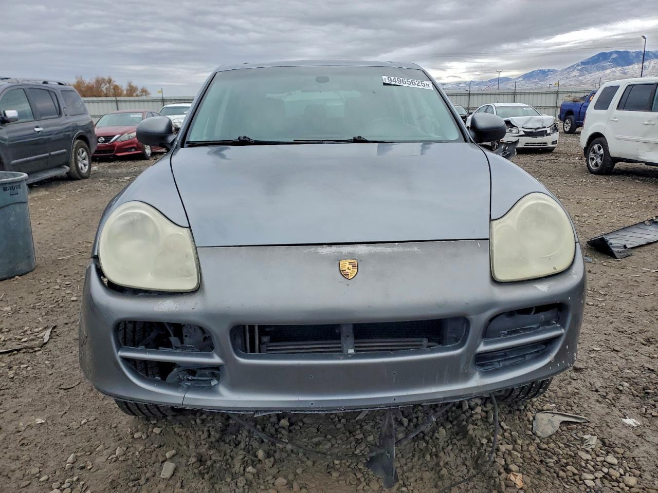 2004 PORSCHE CAYENNE