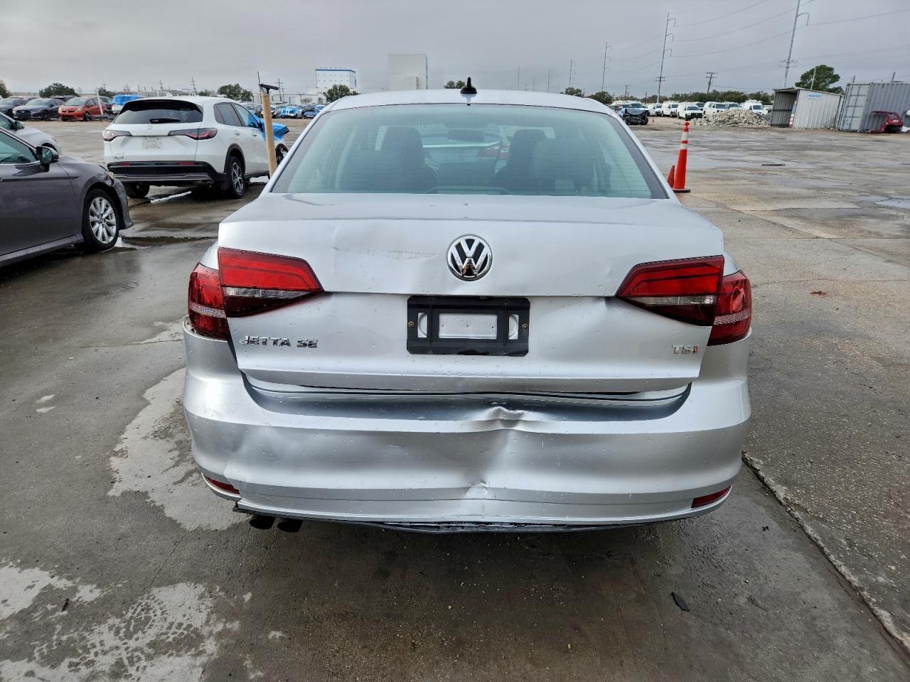 2016 VOLKSWAGEN JETTA