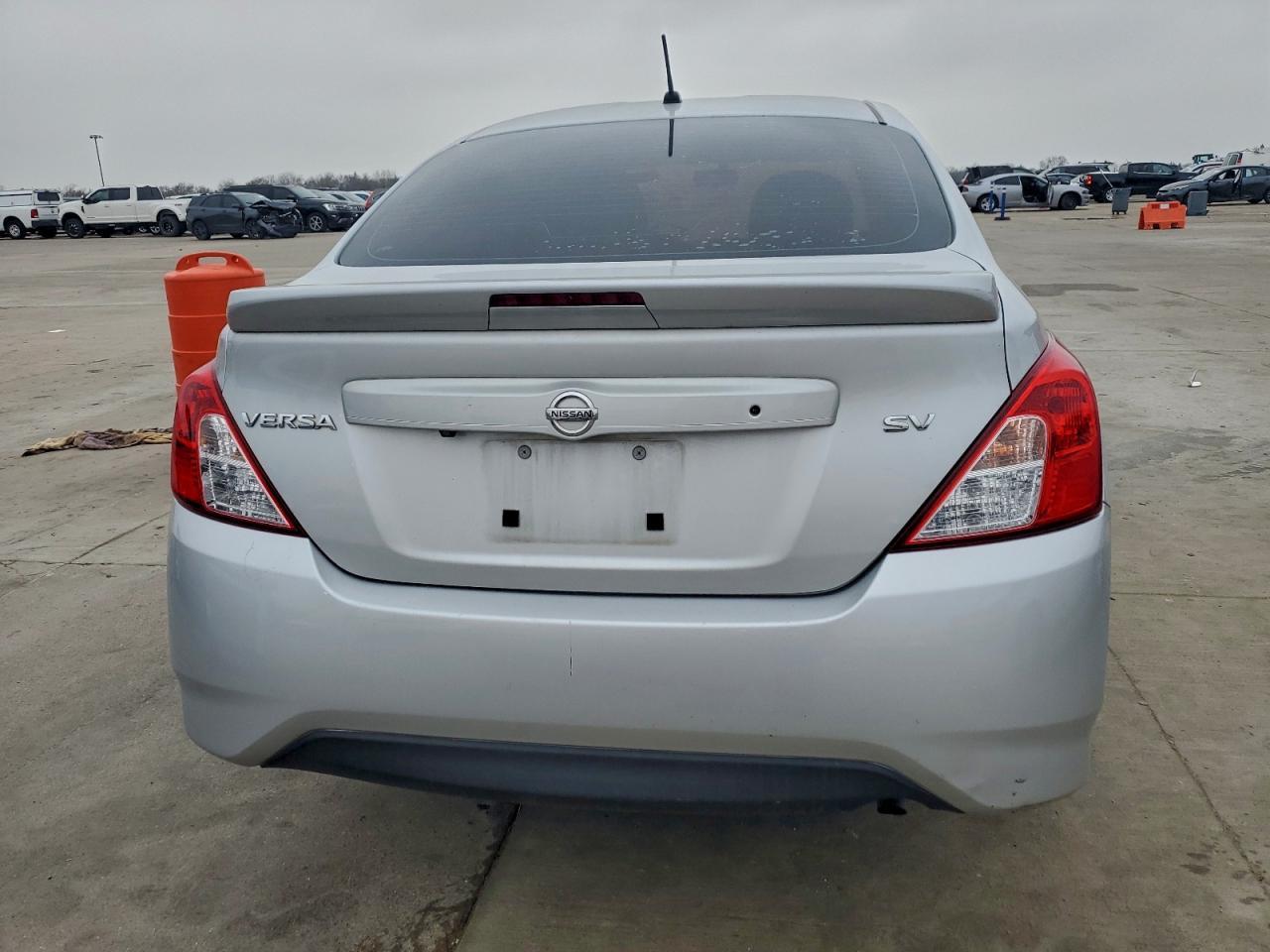 2018 NISSAN VERSA