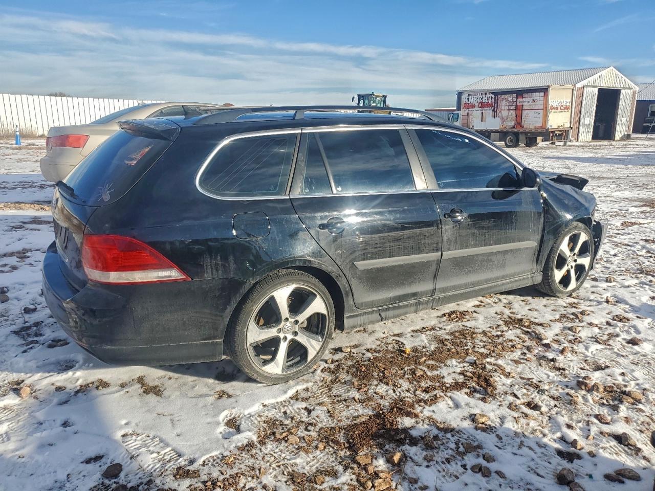 2011 VOLKSWAGEN JETTA