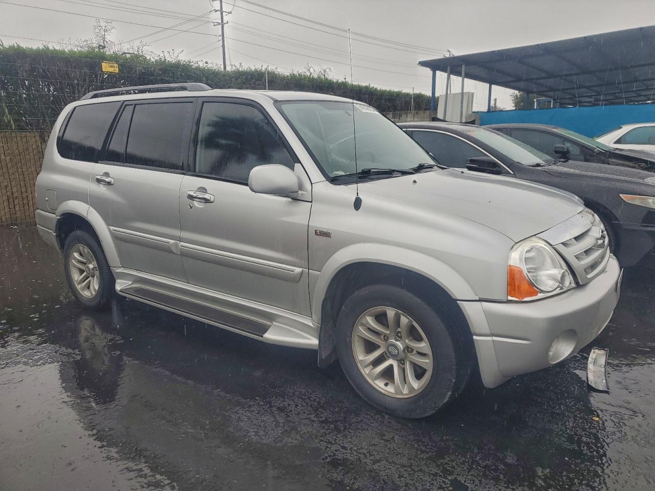 2004 SUZUKI Xl-7
