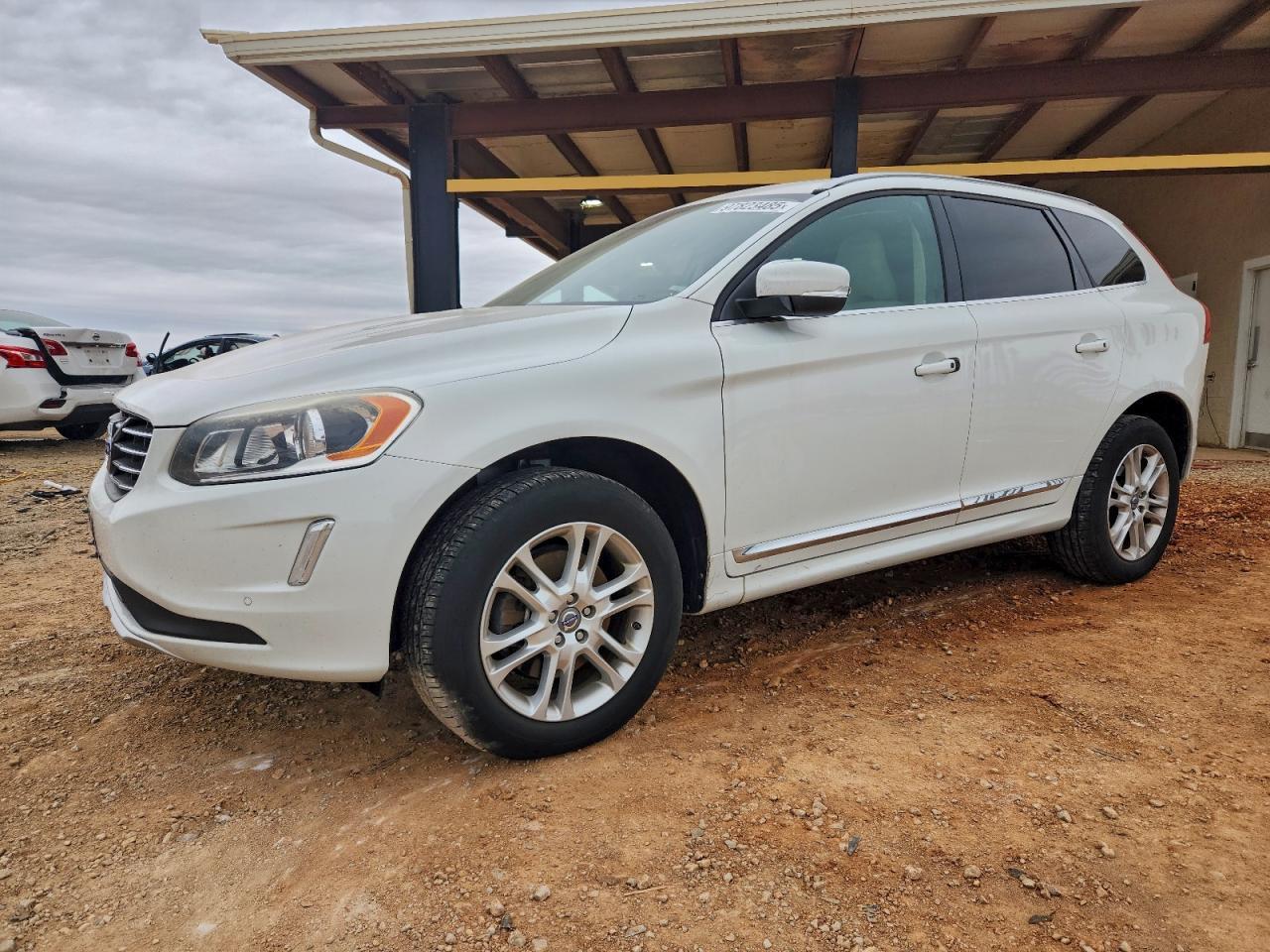 2015 VOLVO XC60