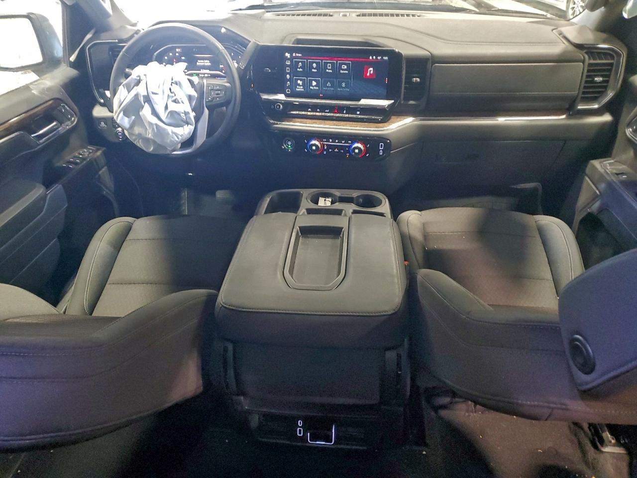 2024 GMC Sierra