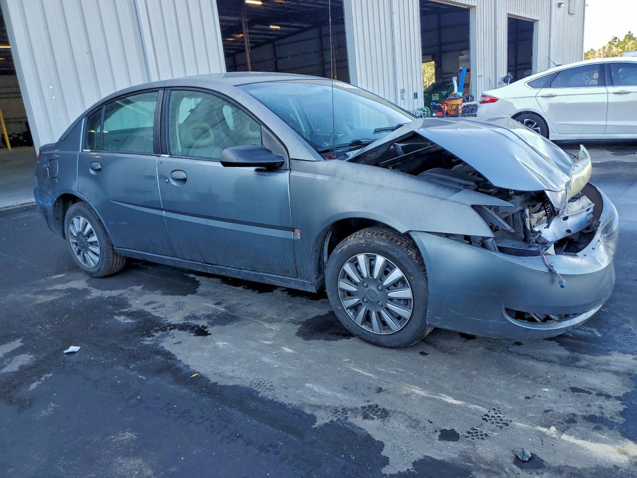 2004 SATURN Ion