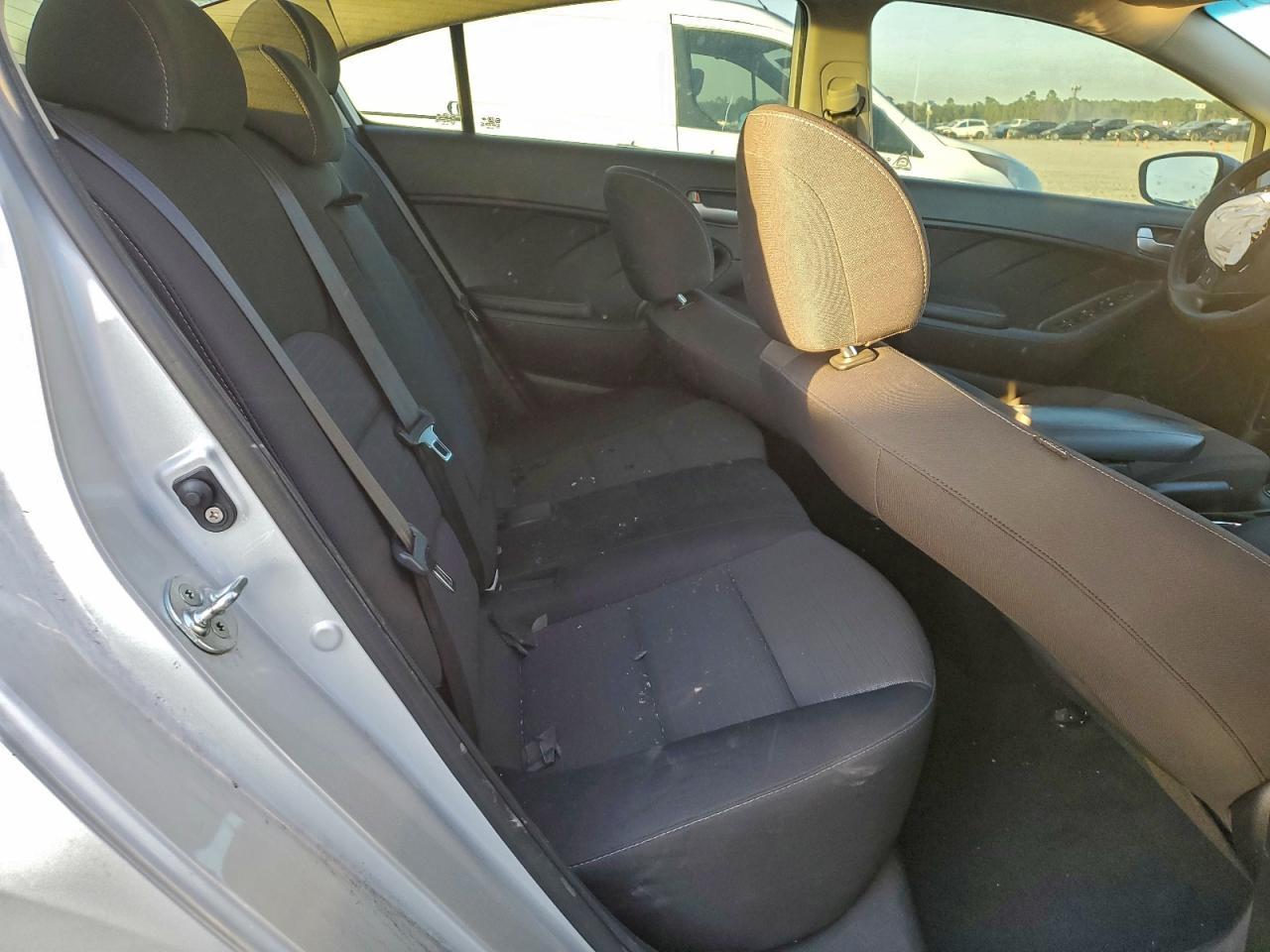 2018 KIA FORTE