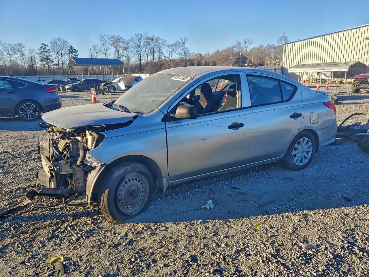 2015 NISSAN VERSA