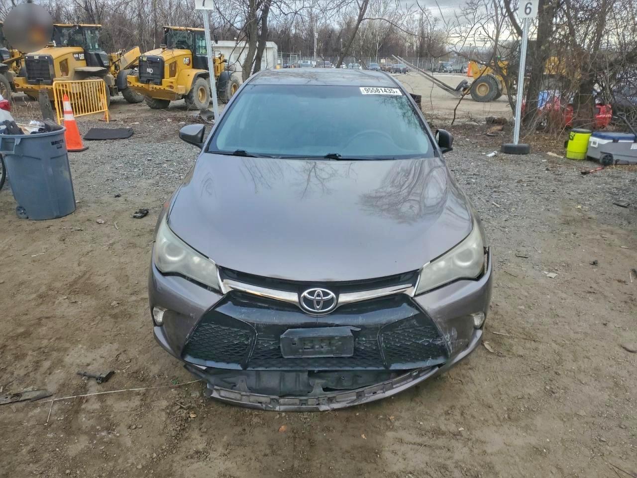 2016 TOYOTA CAMRY