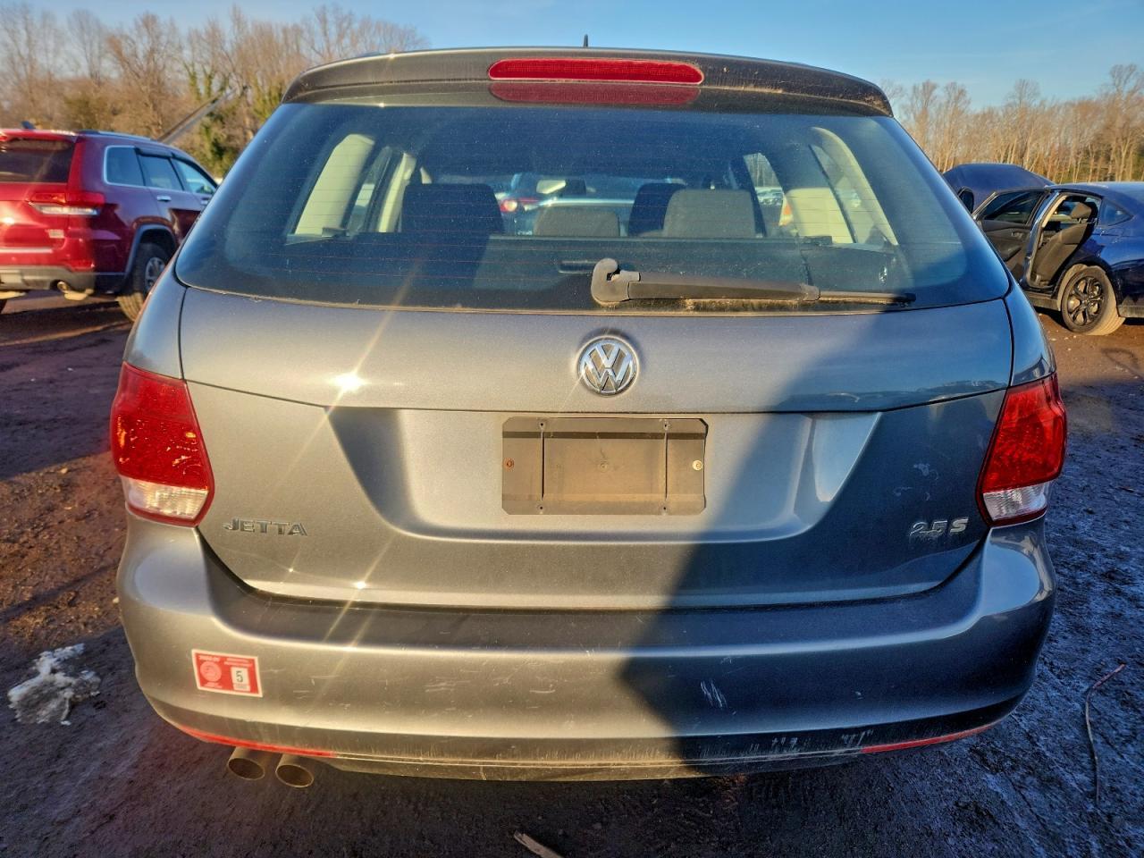 2011 VOLKSWAGEN JETTA