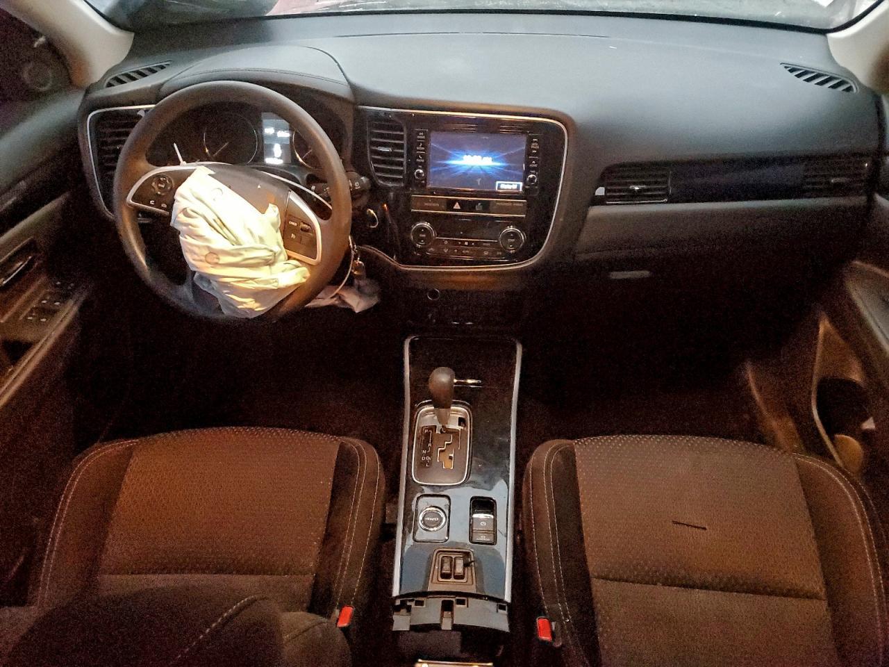 2019 MITSUBISHI outlander
