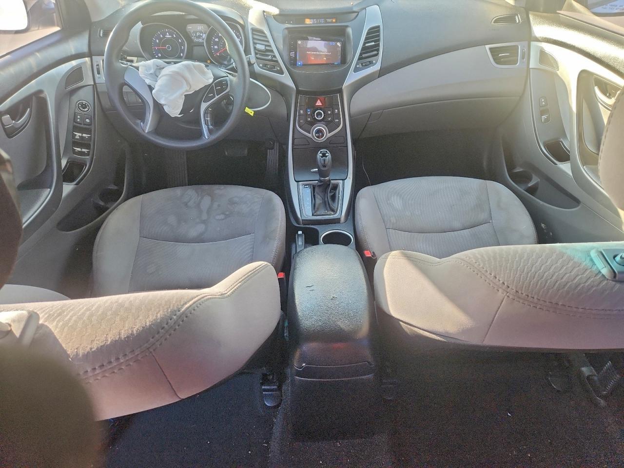 2016 HYUNDAI ELANTRA