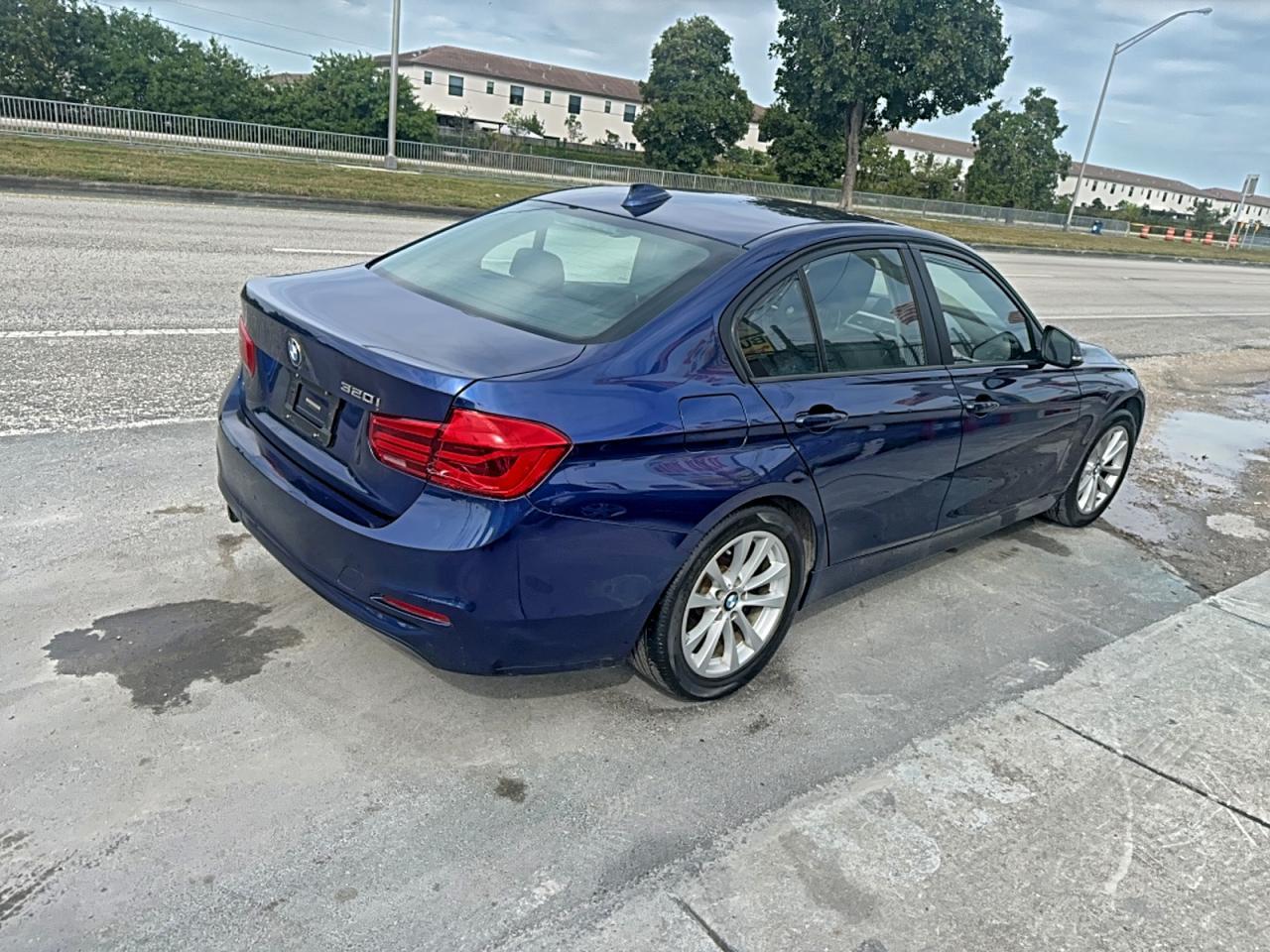 2018 BMW 3 SERIES