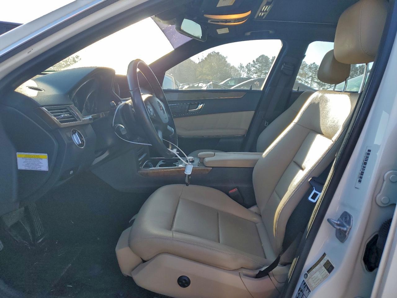 2011 MERCEDES-BENZ E-Class