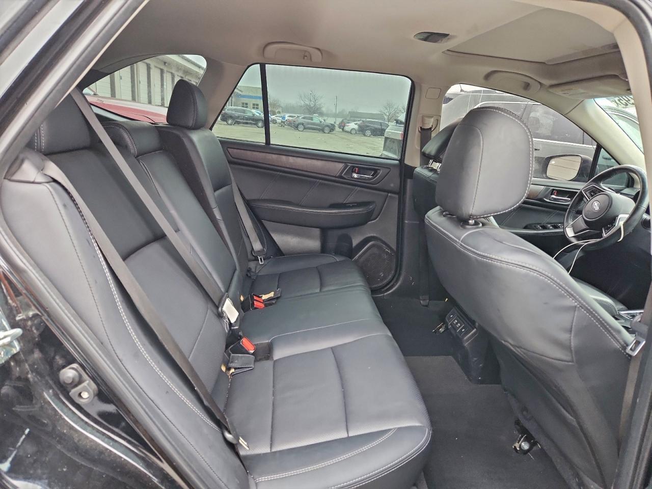 2019 SUBARU Outback