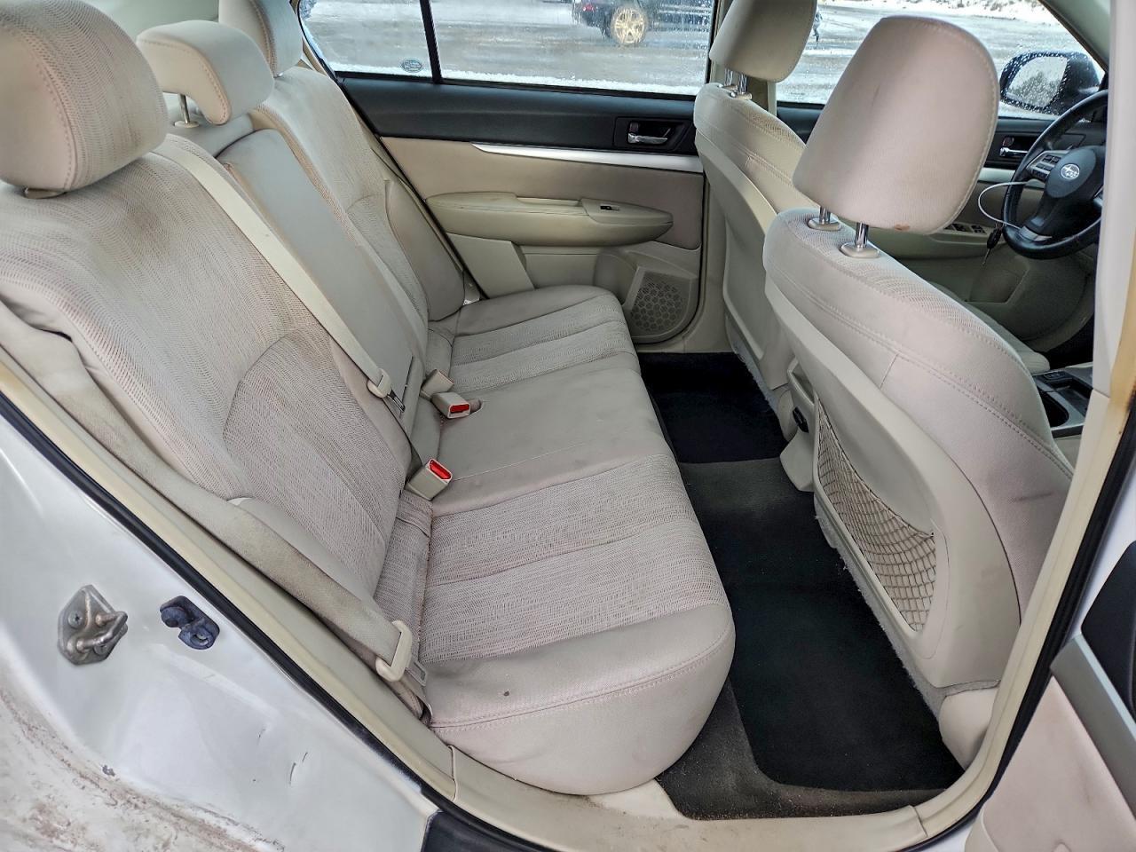 2013 SUBARU Legacy
