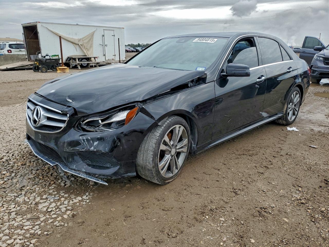 2016 MERCEDES-BENZ E-Class