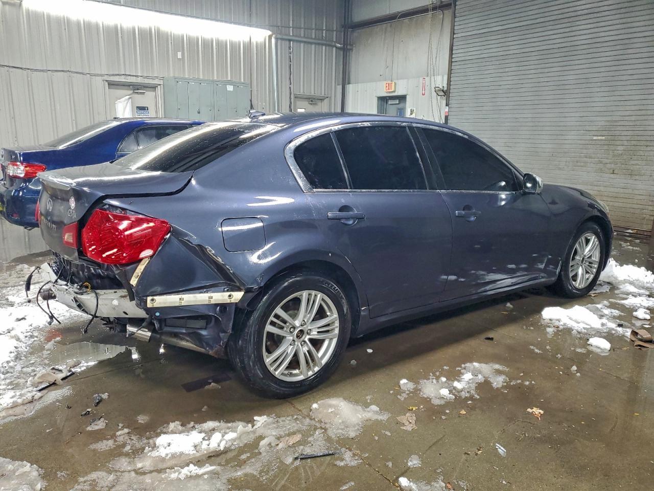 2010 INFINITI G37