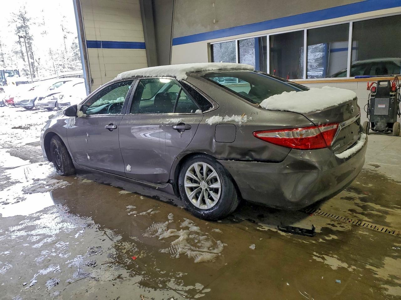 2017 TOYOTA CAMRY