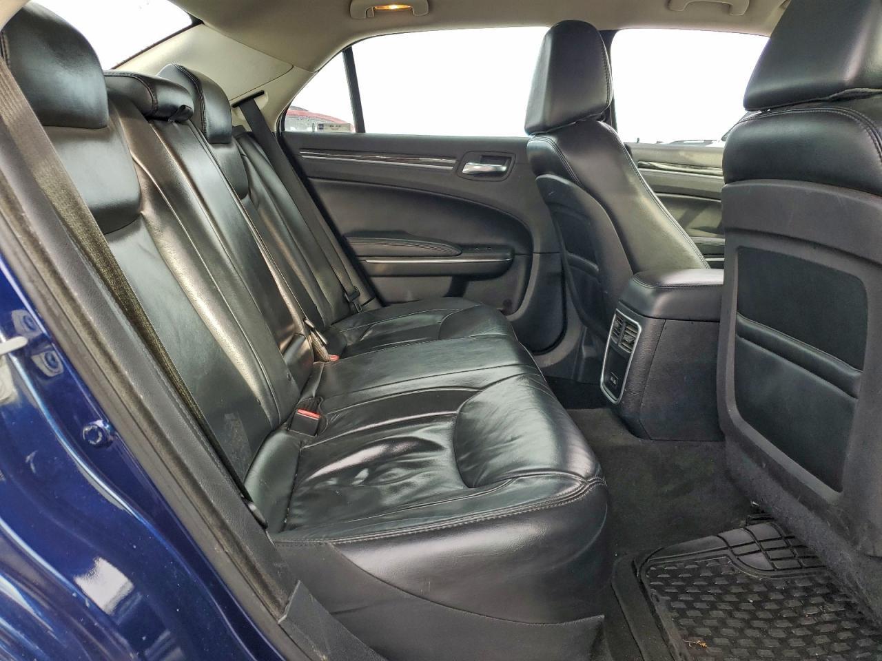 2016 CHRYSLER 300