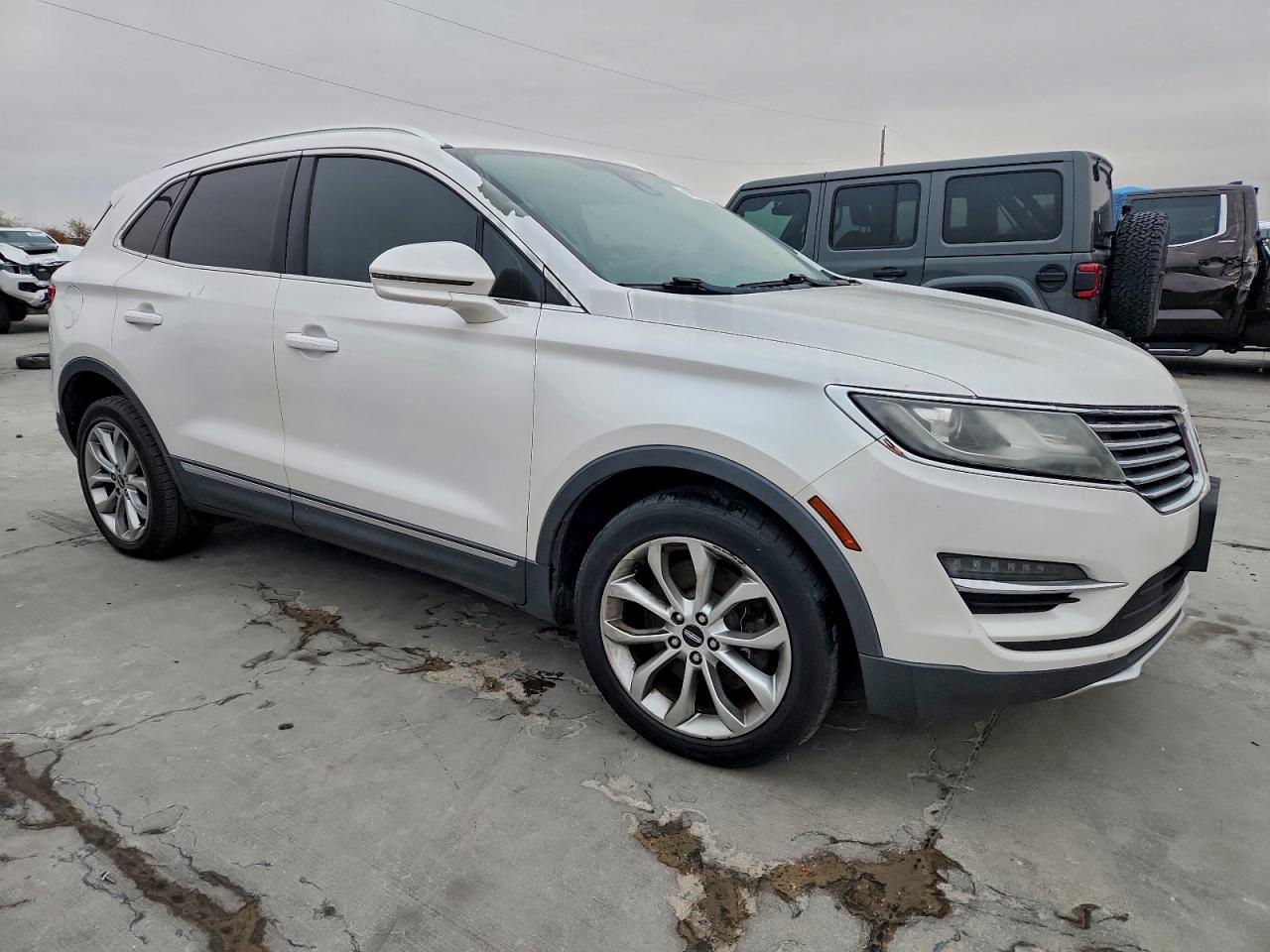 2016 LINCOLN MKC