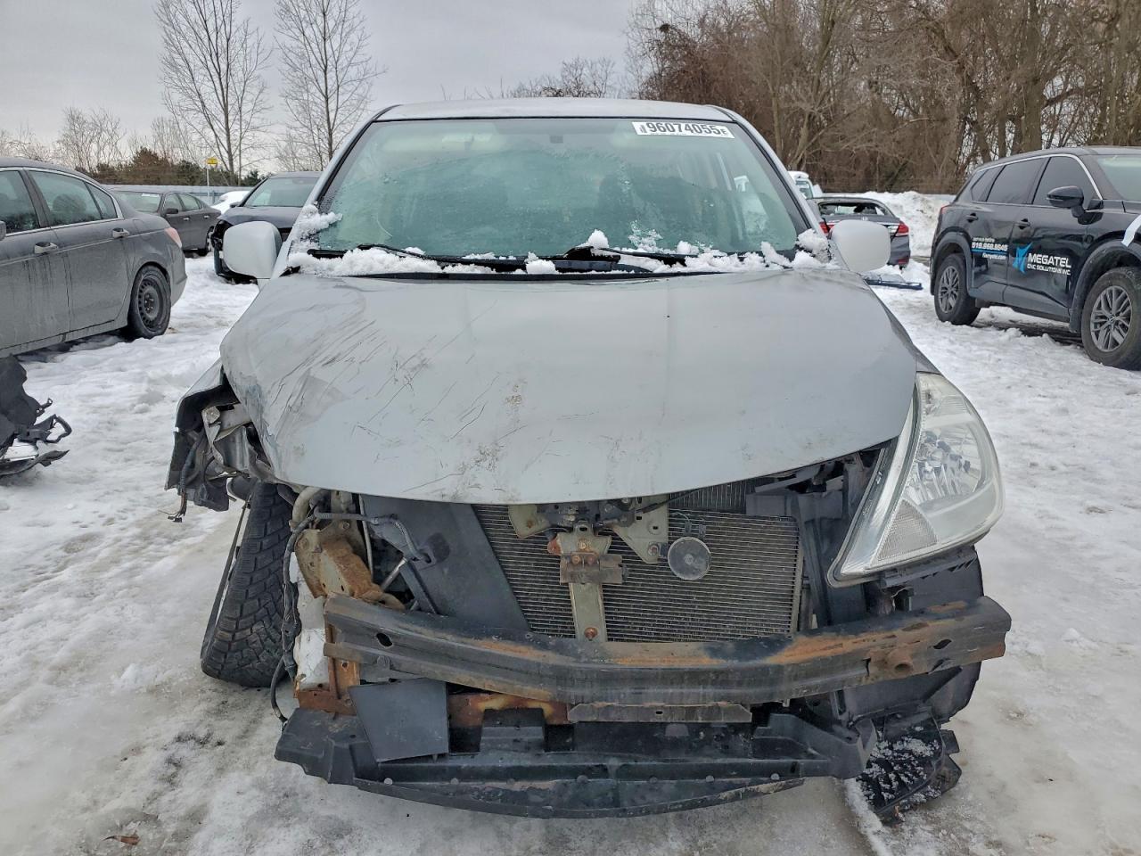 2011 NISSAN VERSA