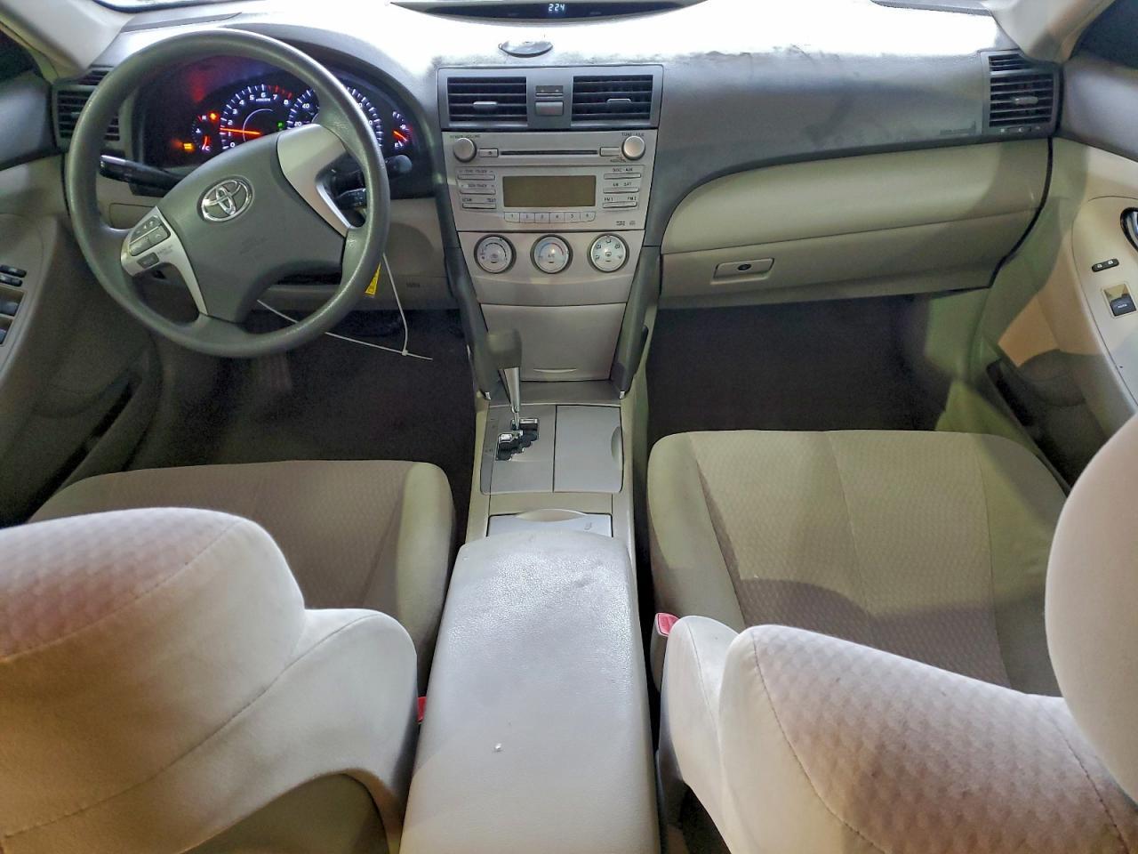 2011 TOYOTA CAMRY