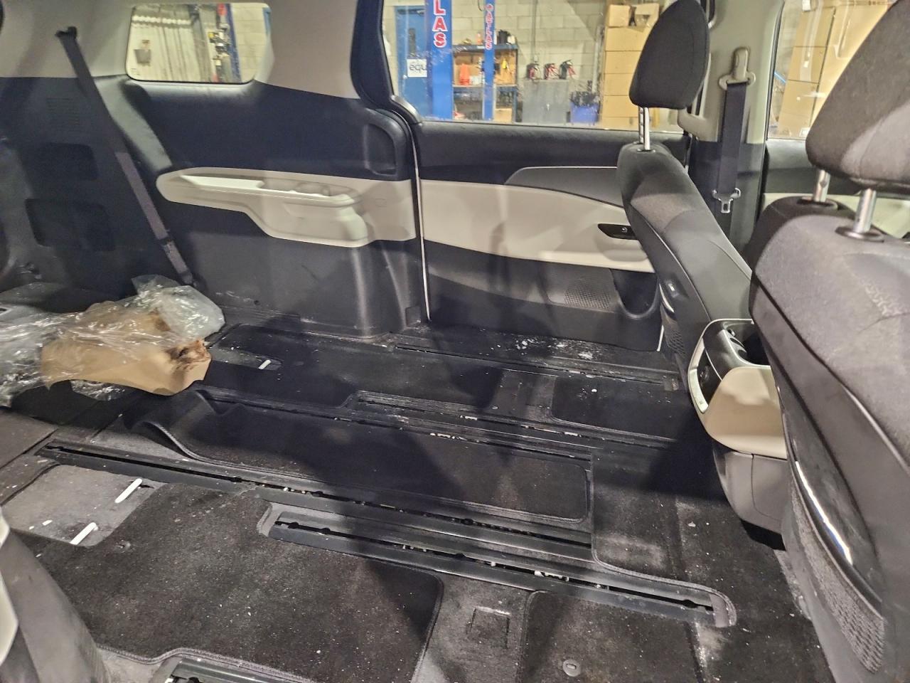 2024 KIA Carnival